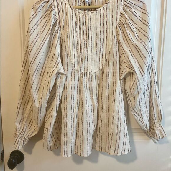 Elizabeth and James Peasant Balloon sleeve Blouse with Subtle Stripes - Picture 3 of 11